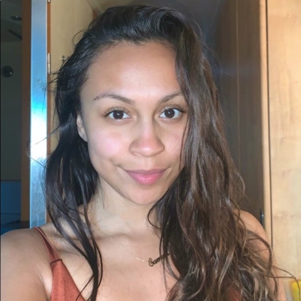 Meet your Posher, Yuliana